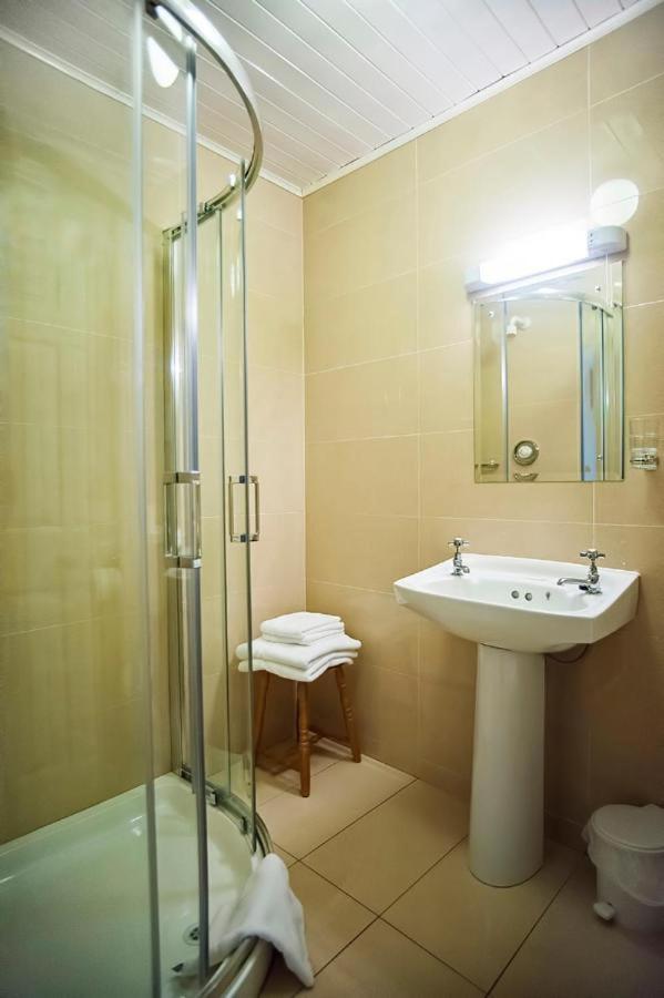 Dun Ri Guesthouse Клифдън Екстериор снимка