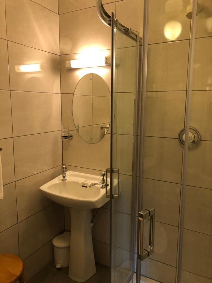 Dun Ri Guesthouse Клифдън Екстериор снимка